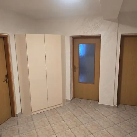 Stan Na Dan Kraljica * Bosanski Samac